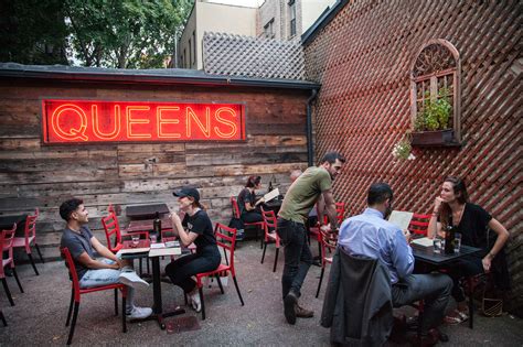 best bars in queens